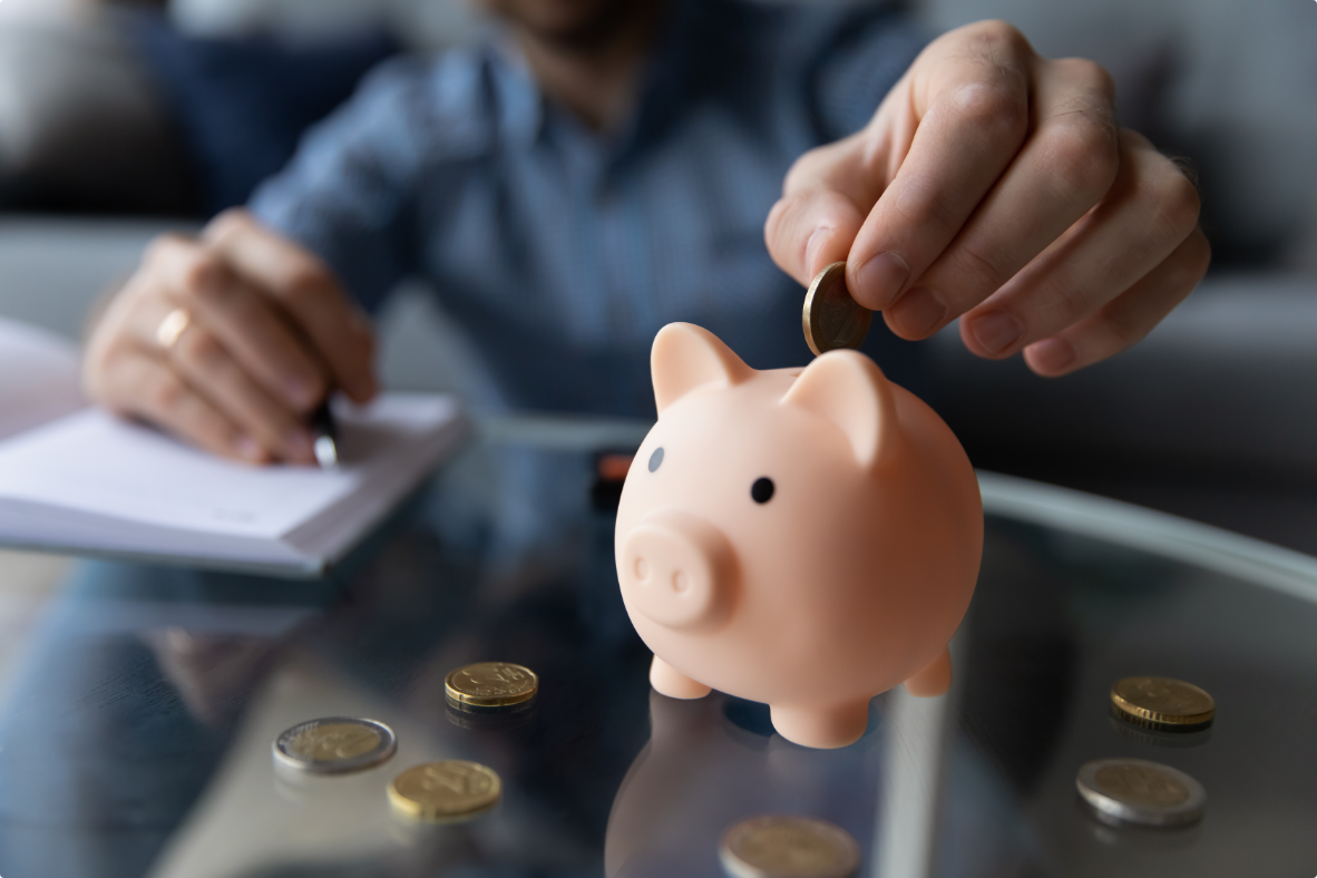 Getting random estimates doesn't help