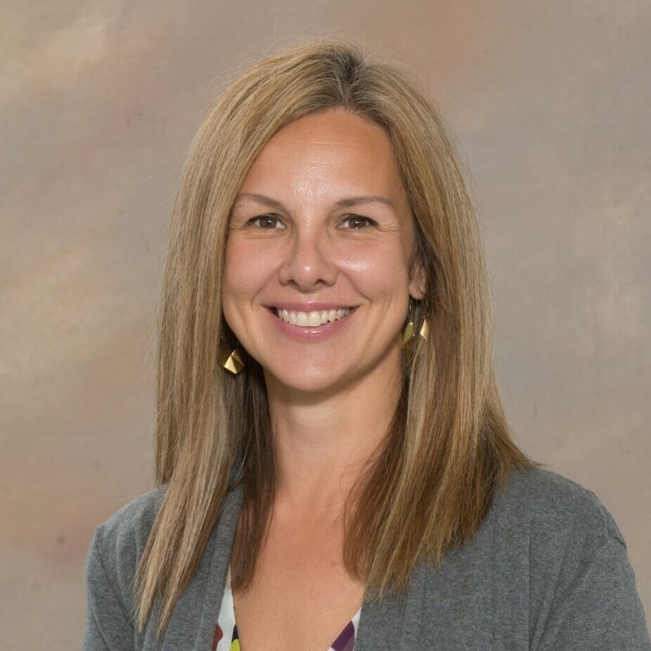 2015 Fall - Faculty_Staff Headshot - 8516 FINAL (1)