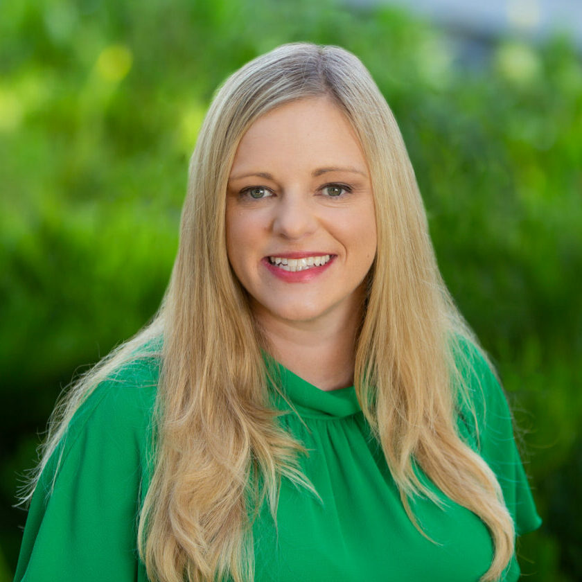 98450131_renee_decker_002-scaled